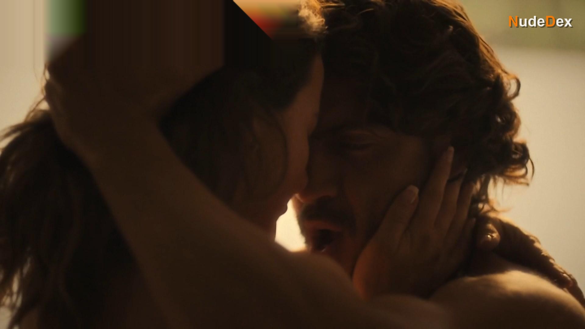 Kate Del Castillo in Falling Again, photo 17