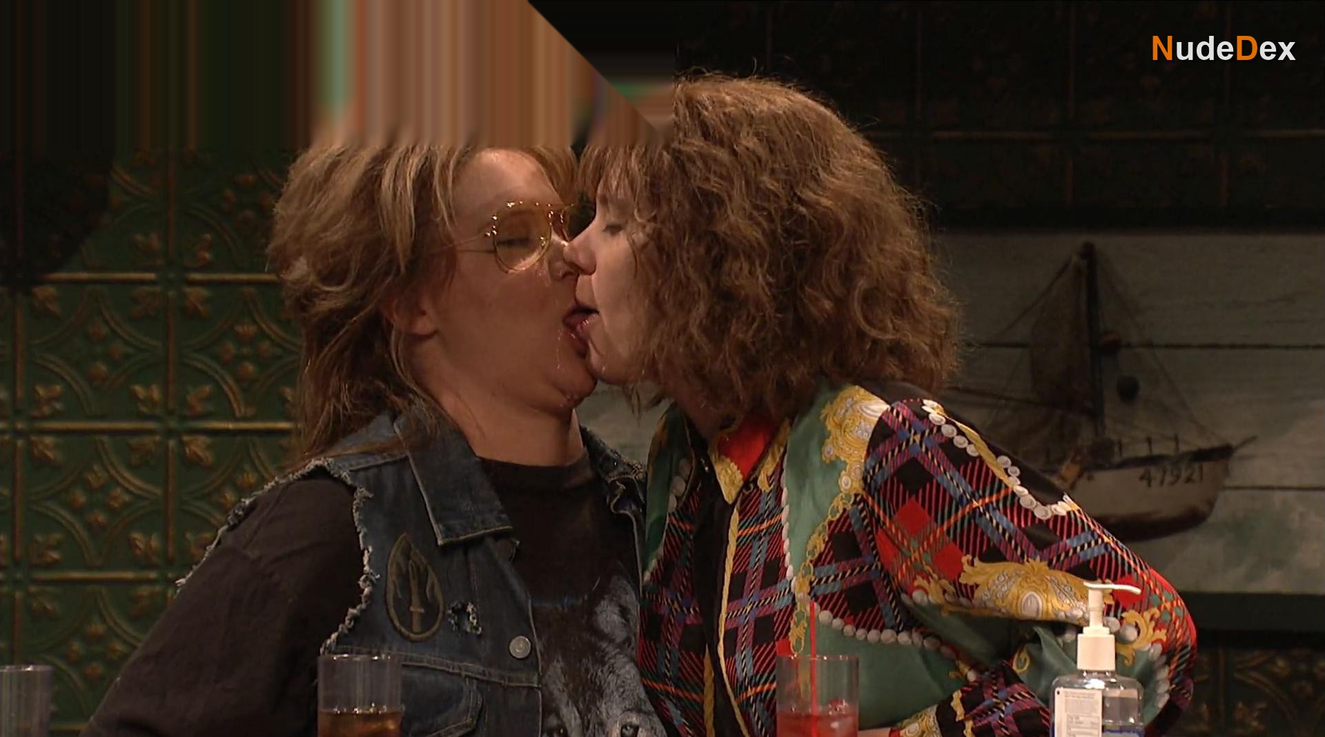 Kate Mckinnon in Saturday Night Live, photo 9