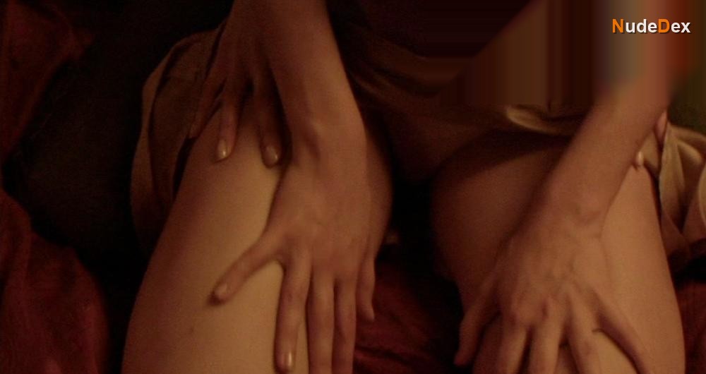 Kate Siegel in Steam, photo 4