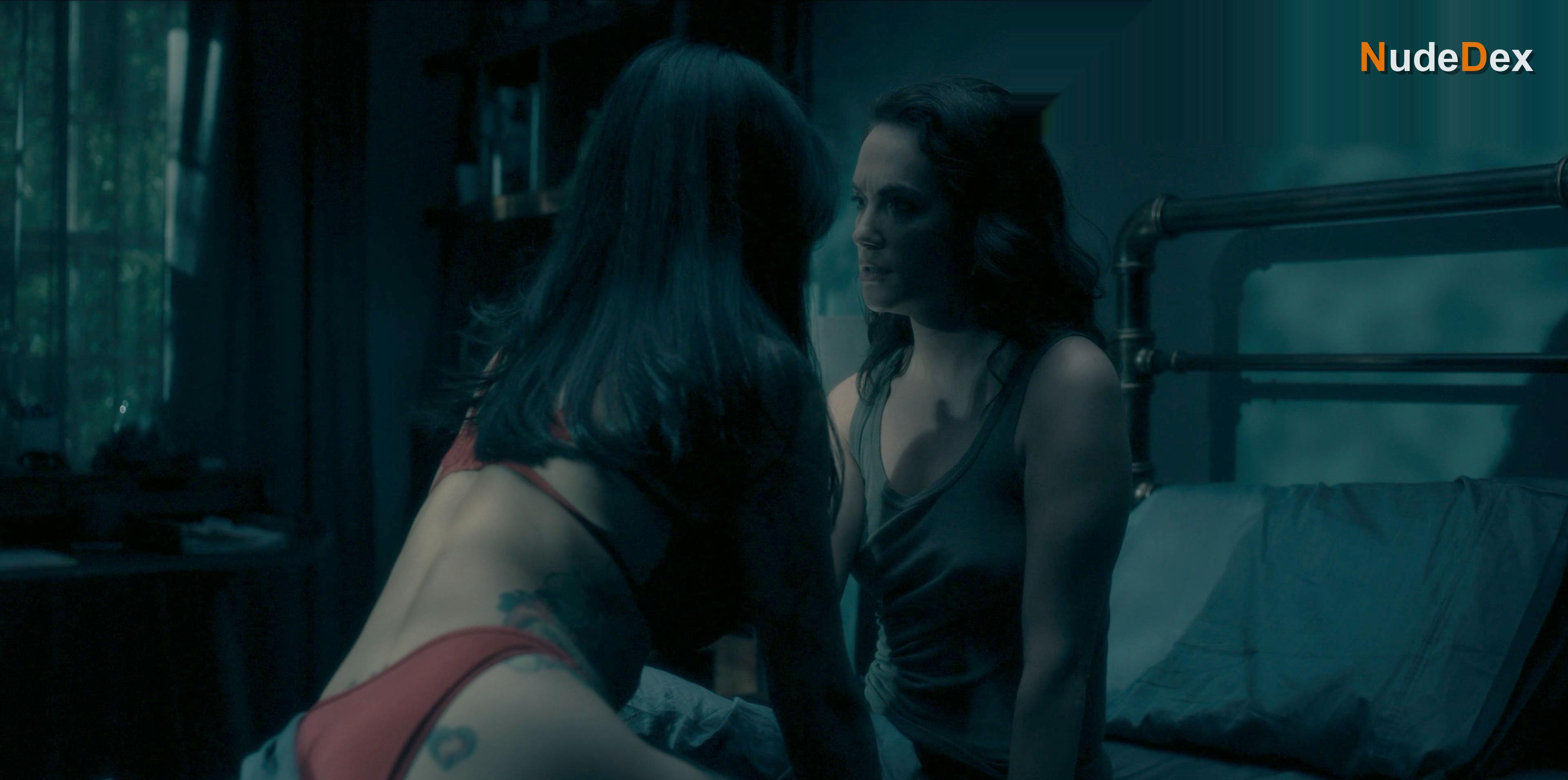 Kate Siegel in The Haunting Of Hill House, photo 14