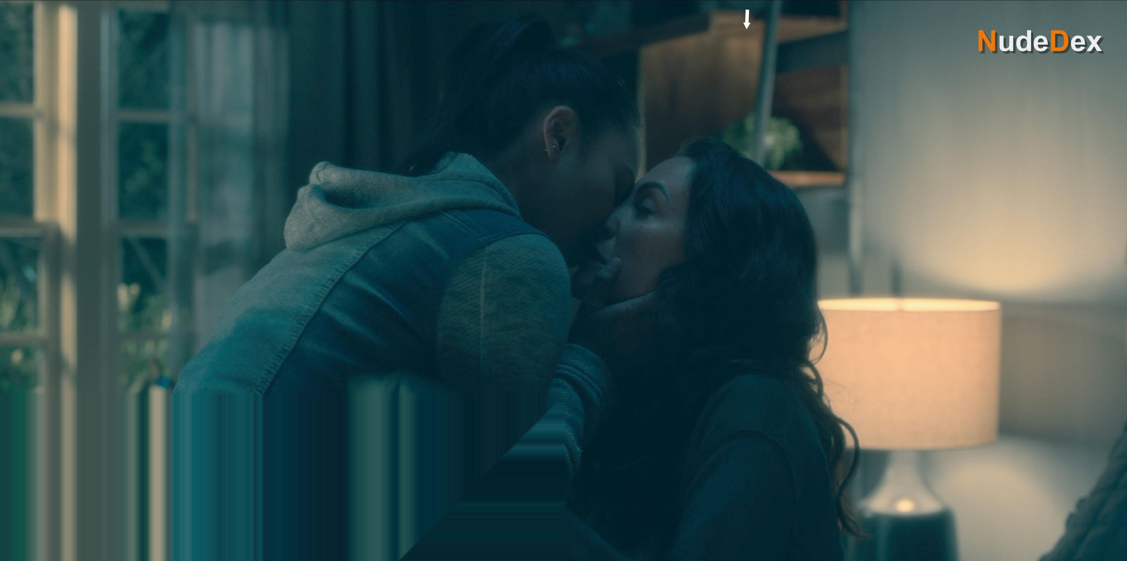 Kate Siegel in The Haunting Of Hill House, photo 19