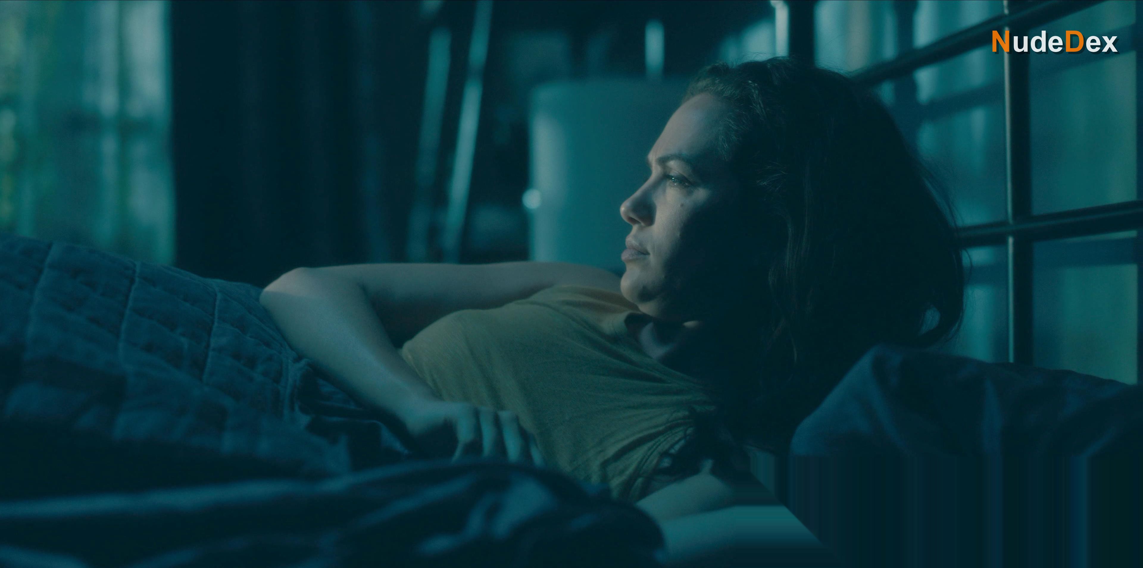 Kate Siegel in The Haunting Of Hill House, photo 21