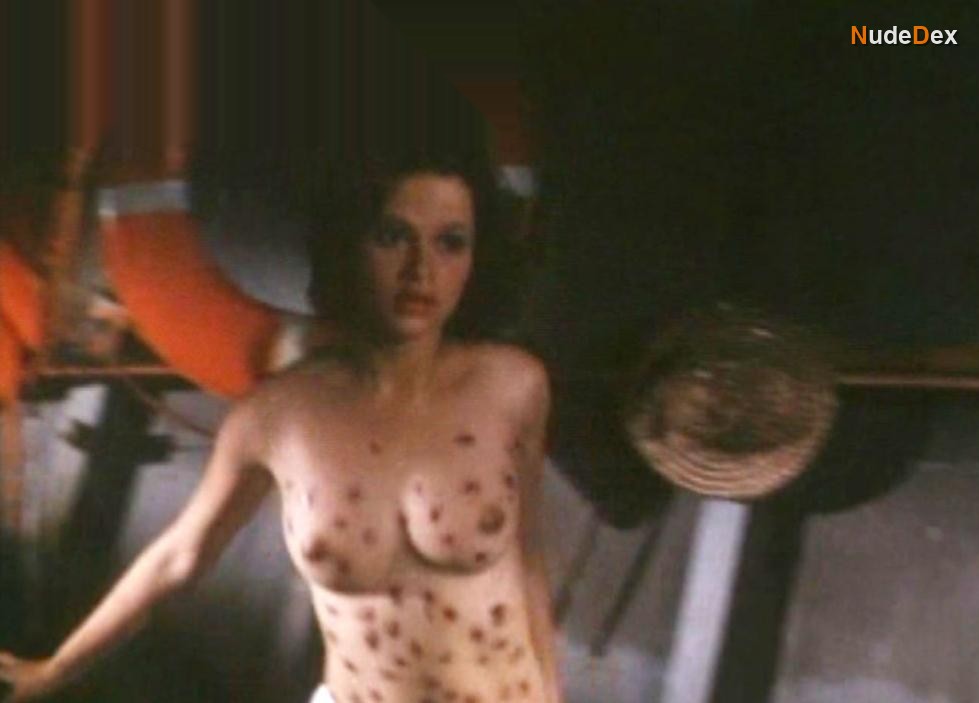 Katherine Luna in Babae Sa Breakwater, photo 2