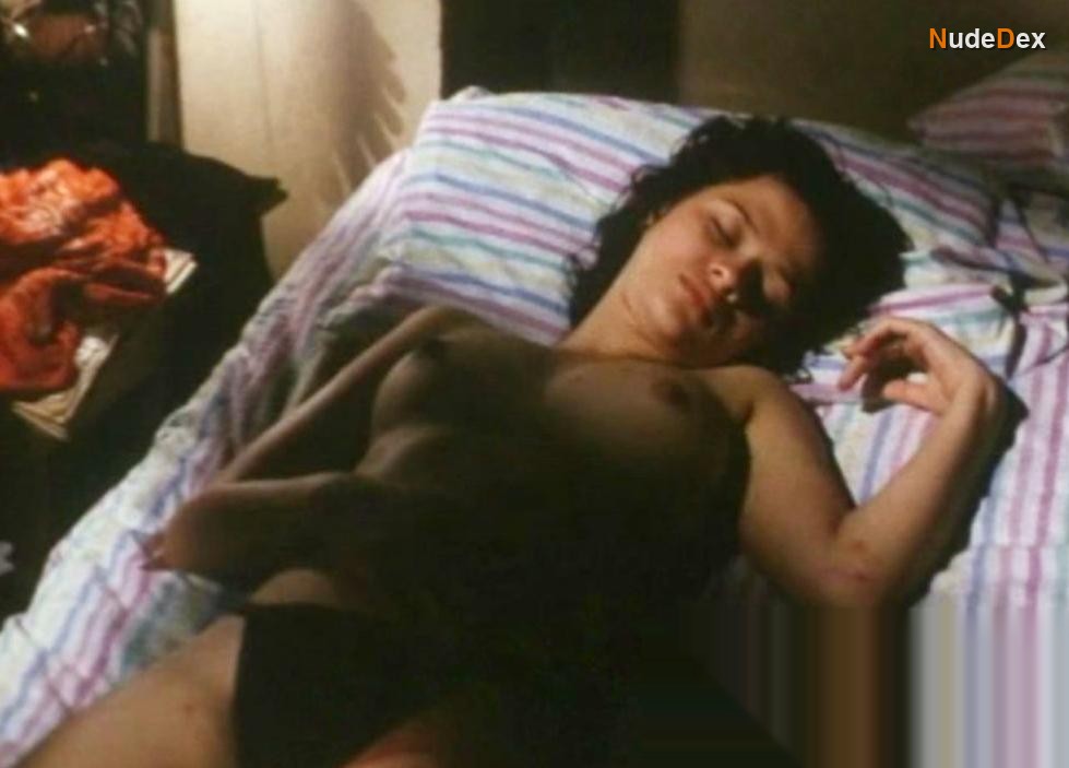 Katherine Luna in Babae Sa Breakwater, photo 6