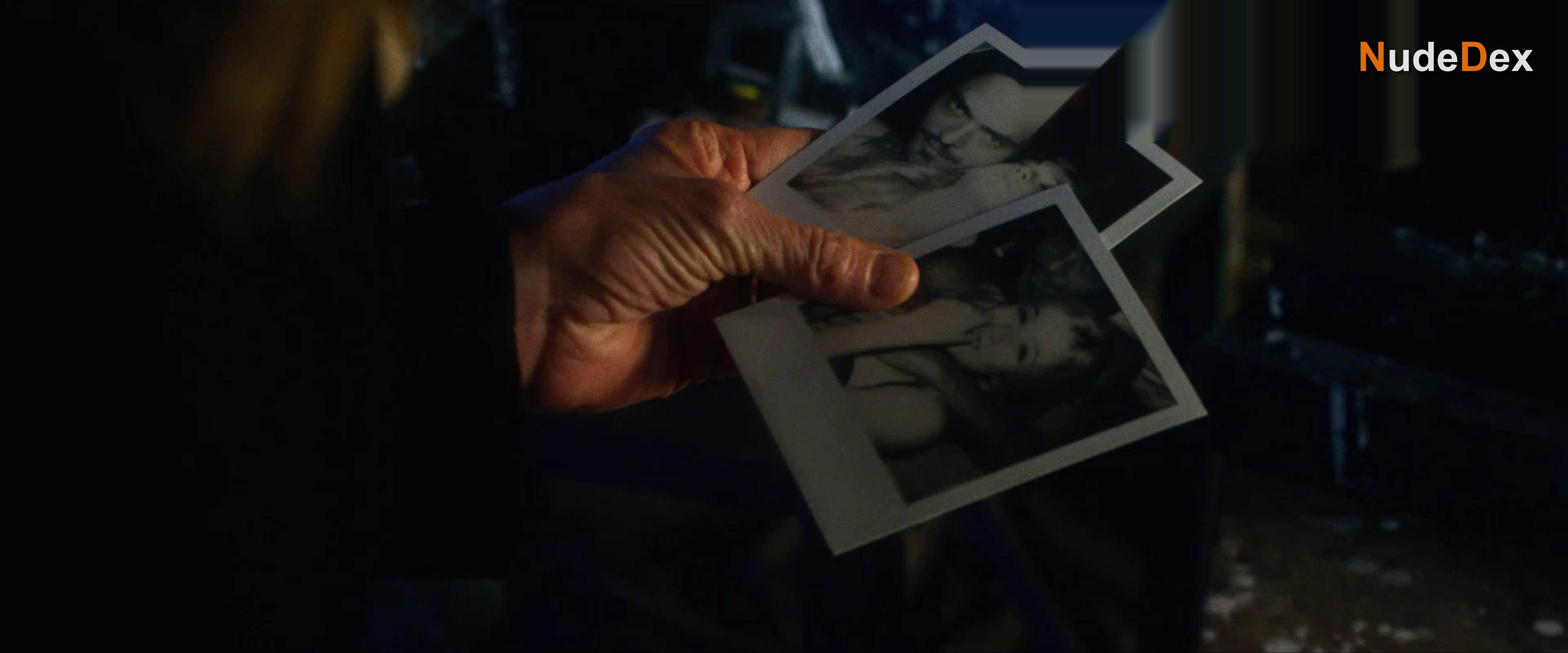 Indiscretion in Indiscretion, photo 5