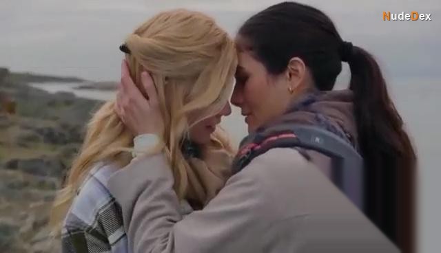 Katherine Mcnamara in Love Classified, photo 1