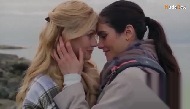 Katherine Mcnamara in Love Classified, photo 15