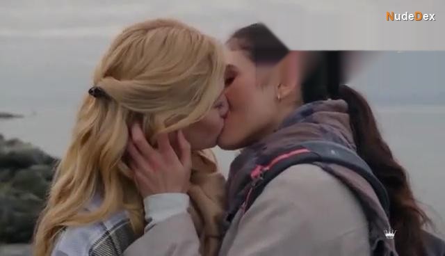 Katherine Mcnamara in Love Classified, photo 29