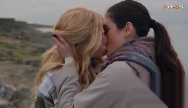 Katherine Mcnamara in Love Classified, photo 30