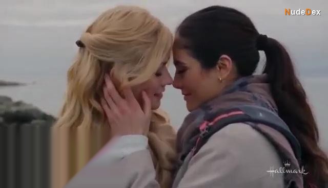 Katherine Mcnamara in Love Classified, photo 37