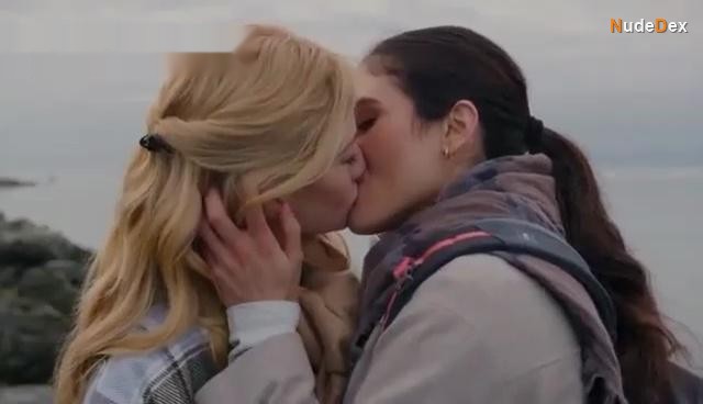 Katherine Mcnamara in Love Classified, photo 83