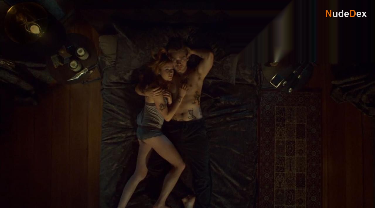 Katherine Mcnamara in Shadowhunters, photo 3