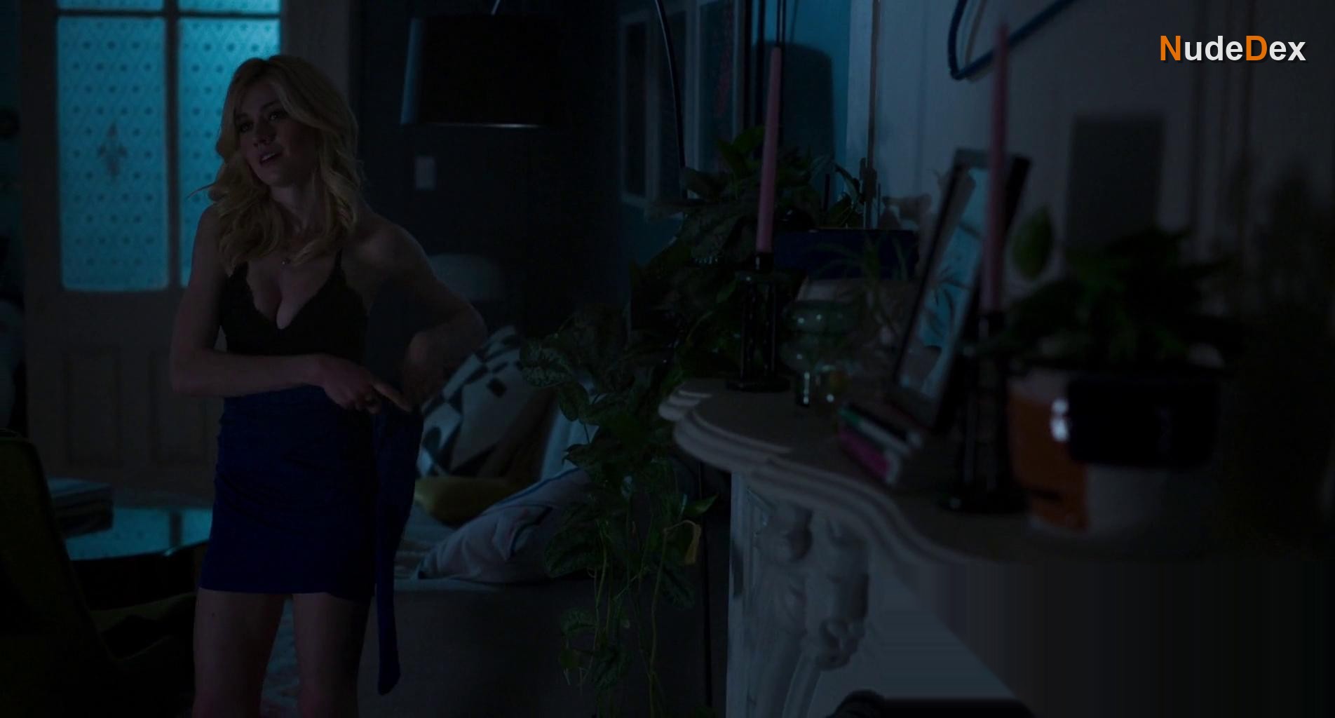 Katherine Mcnamara in Trust, photo 8
