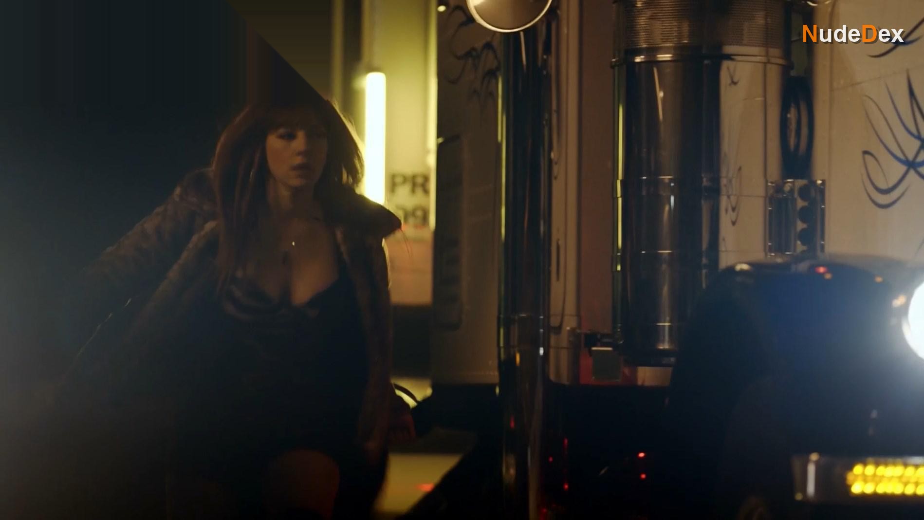 Katheryn Winnick in Big Sky, photo 1