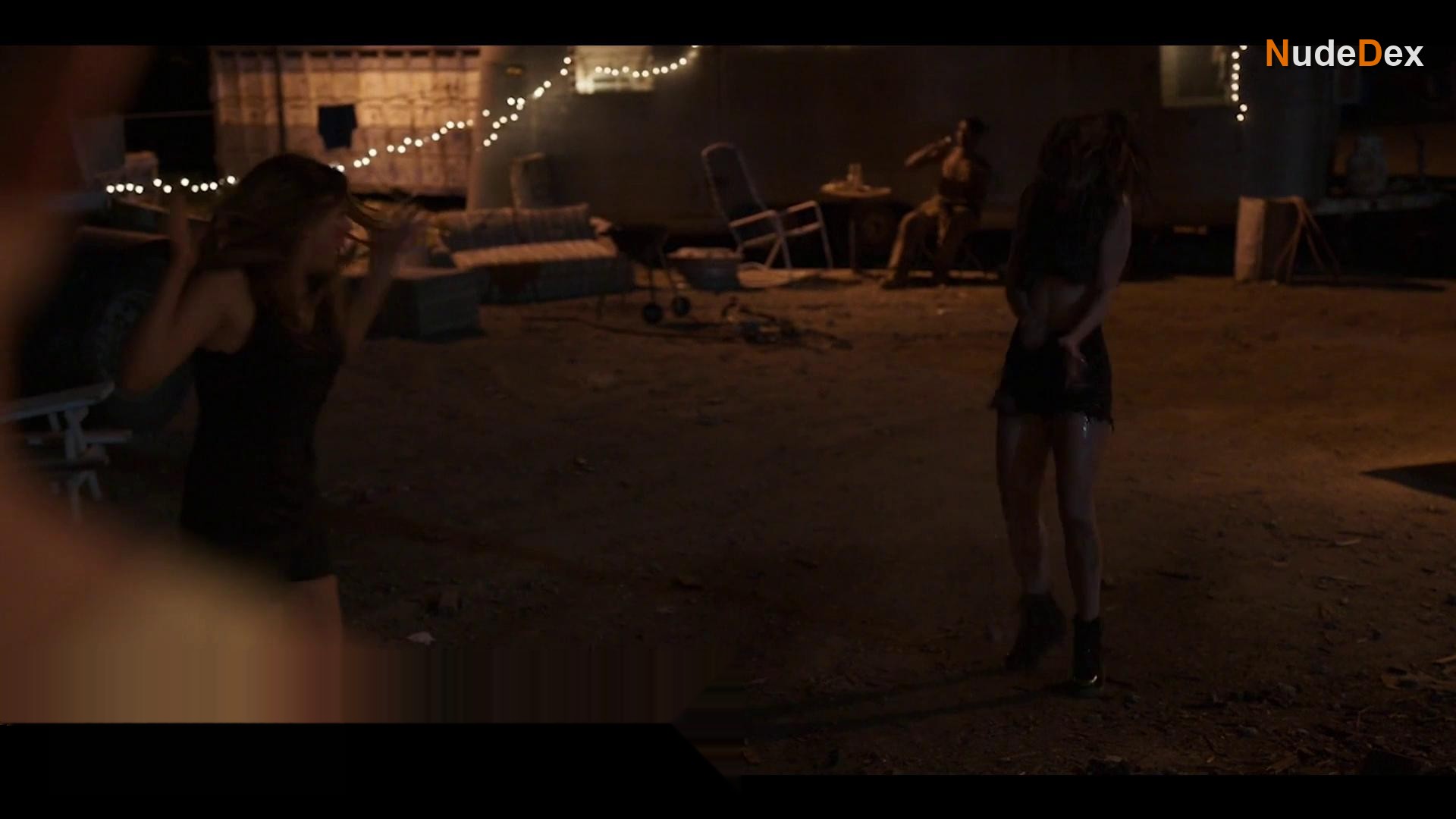 Kathleen Rose Perkins in Juveniles, photo 3