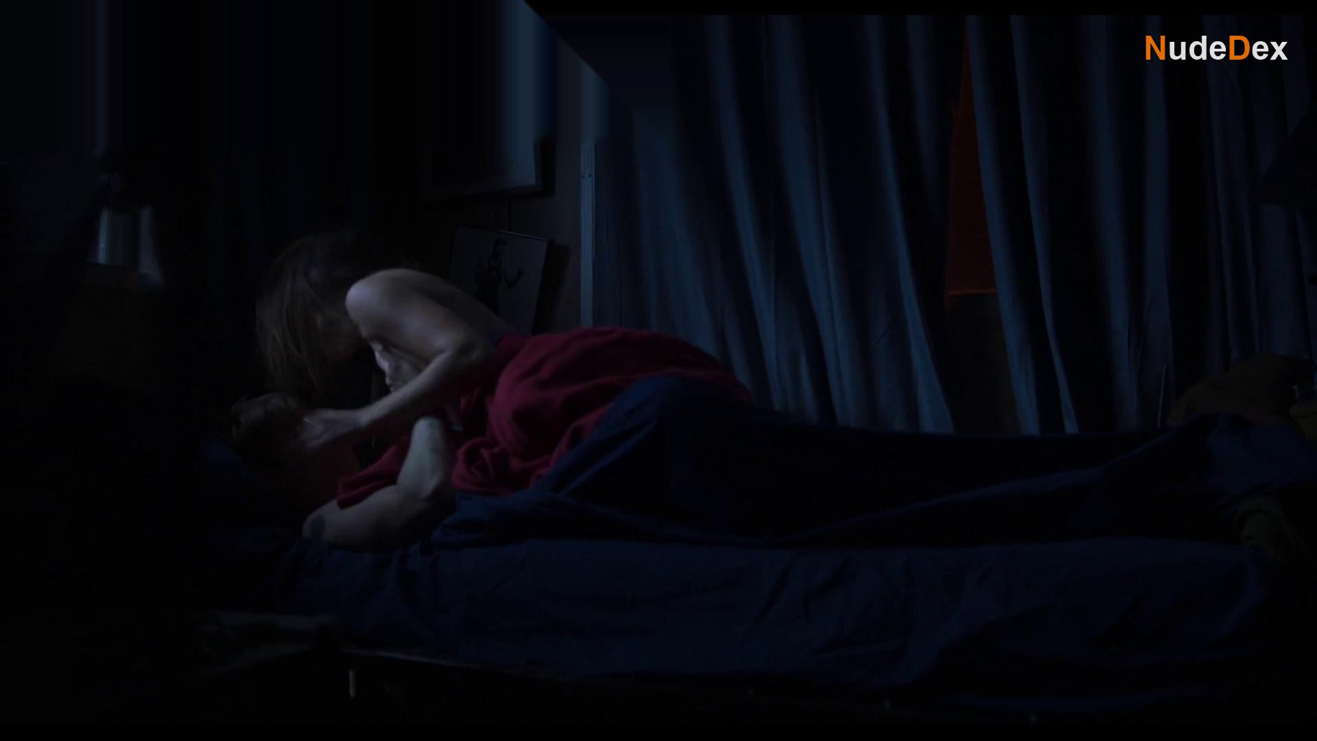 Kathleen Rose Perkins in Juveniles, photo 11