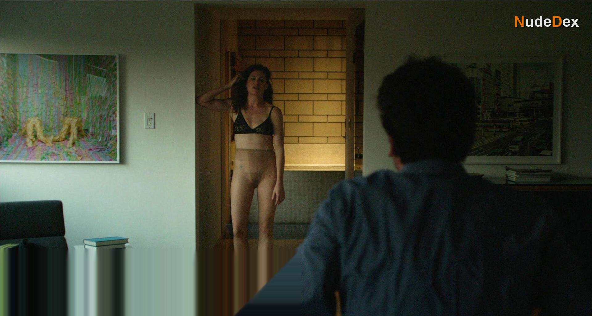 Kathryn Hahn in Afternoon Delight, photo 3