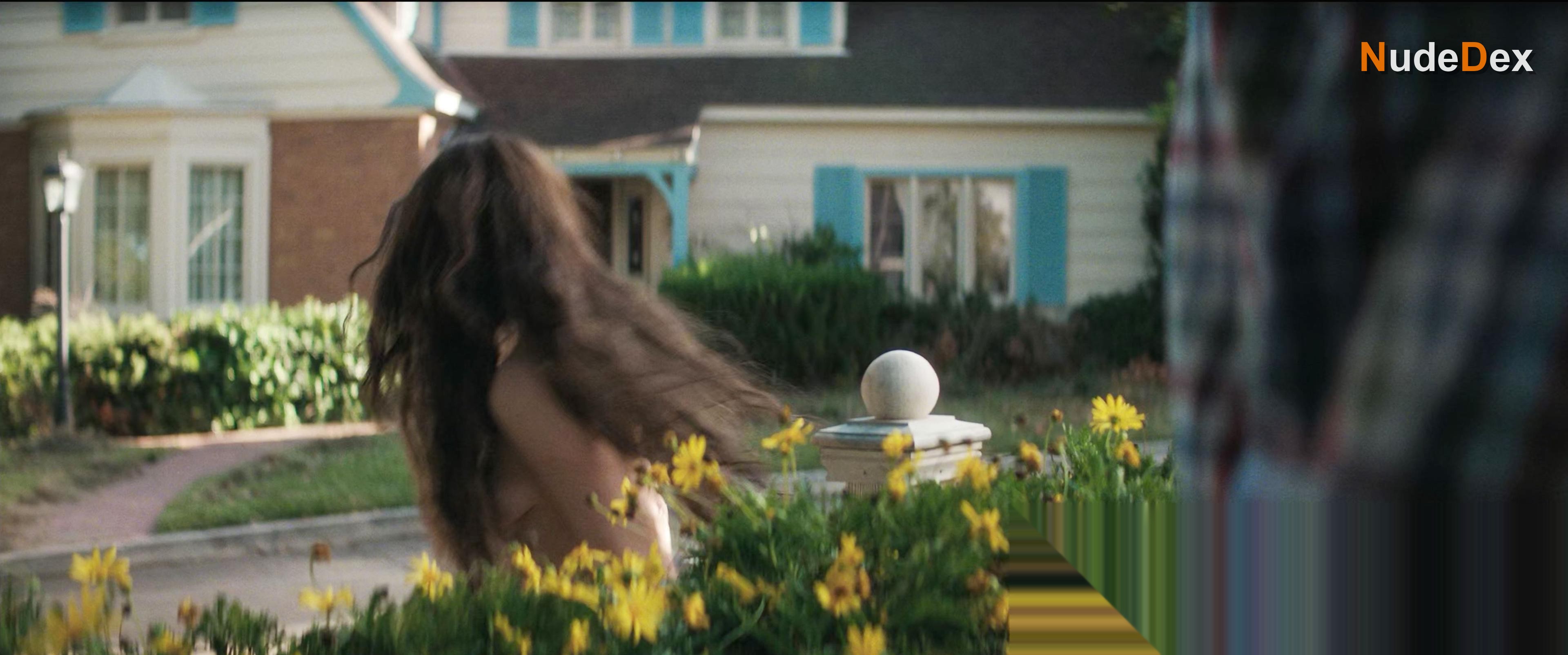 Kathryn Hahn in Agatha All Along, photo 3