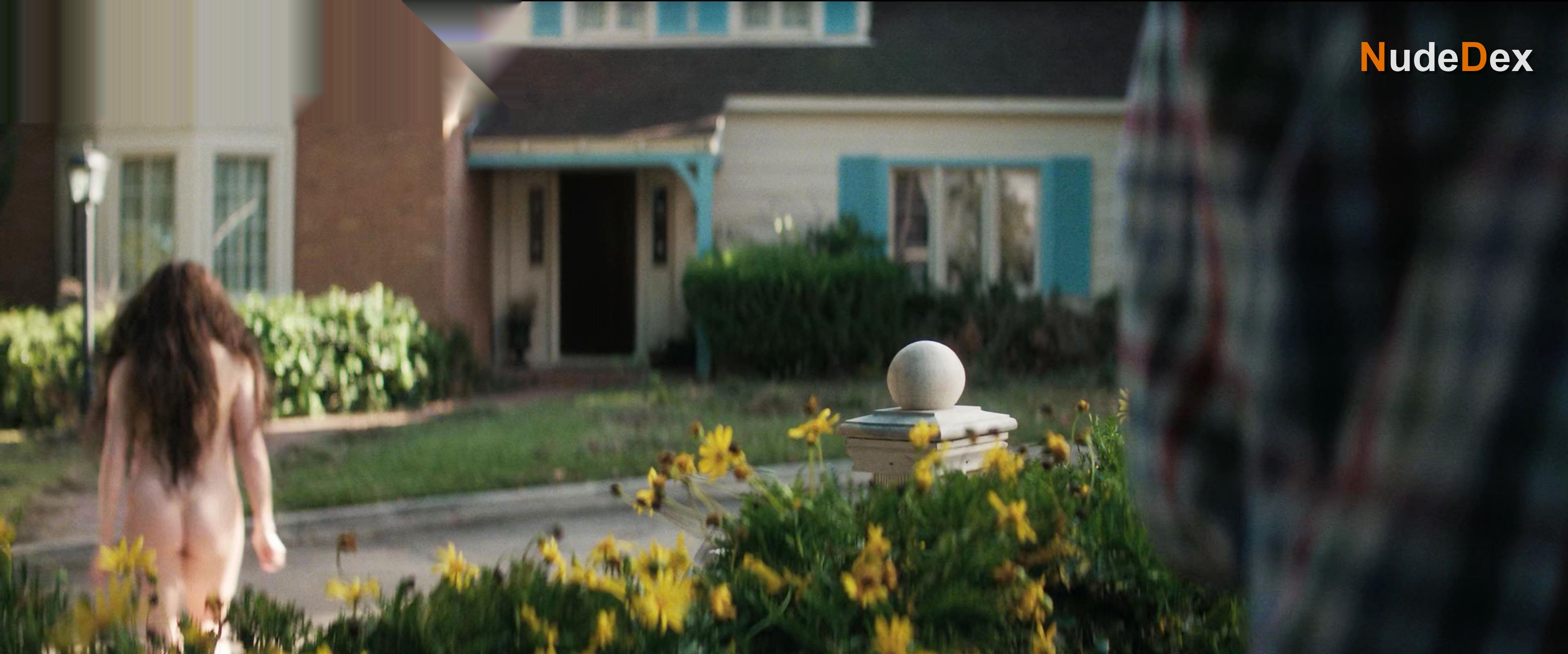 Kathryn Hahn in Agatha All Along, photo 9