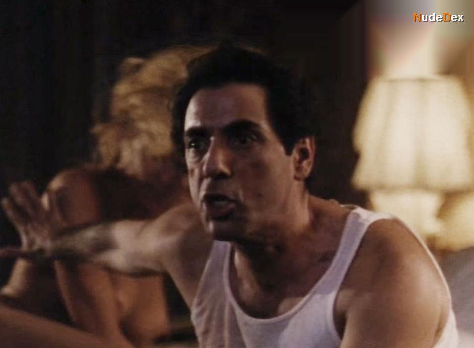 Kathy Shower in To The Limit, photo 21