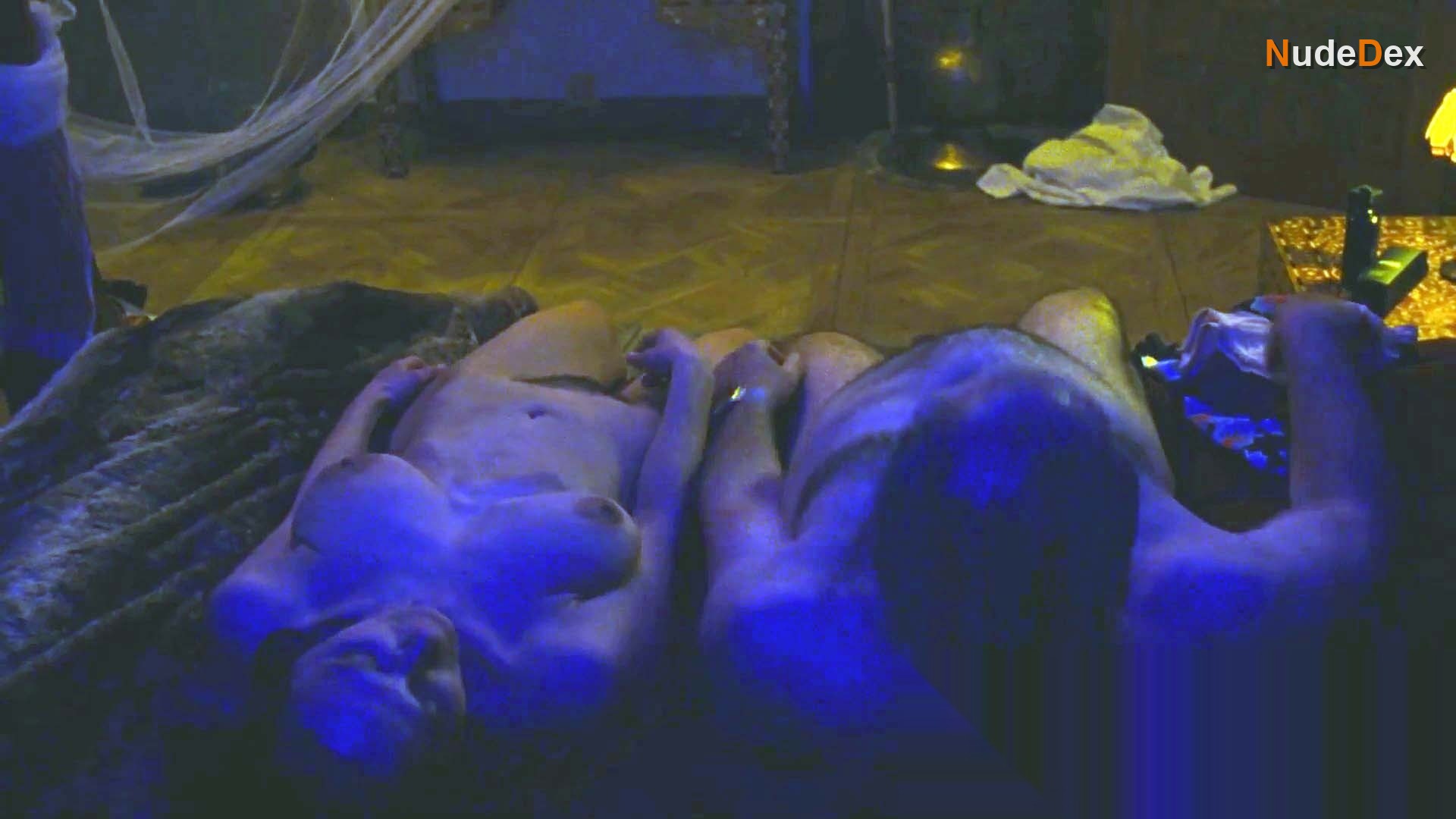 Katia Pascariu in Cloistered Sister, photo 5
