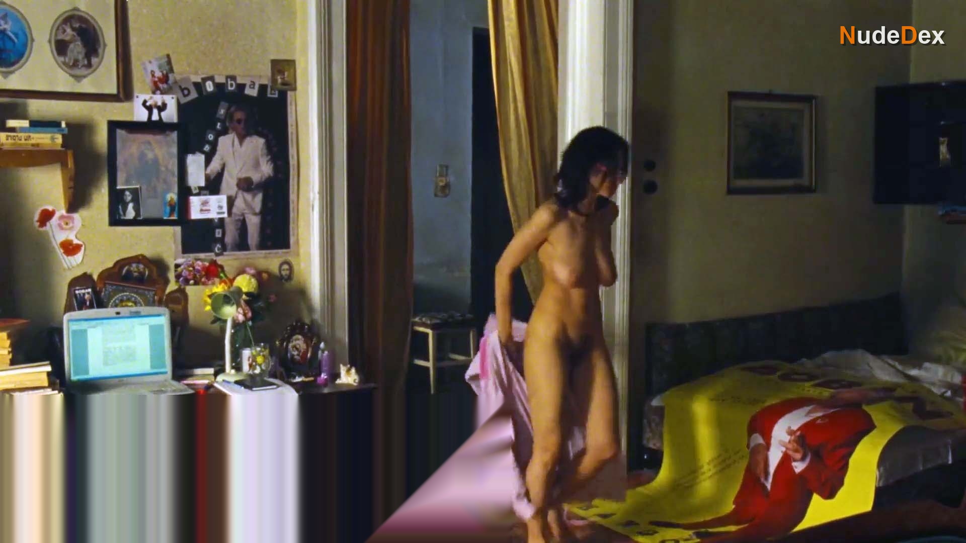 Katia Pascariu in Cloistered Sister, photo 15