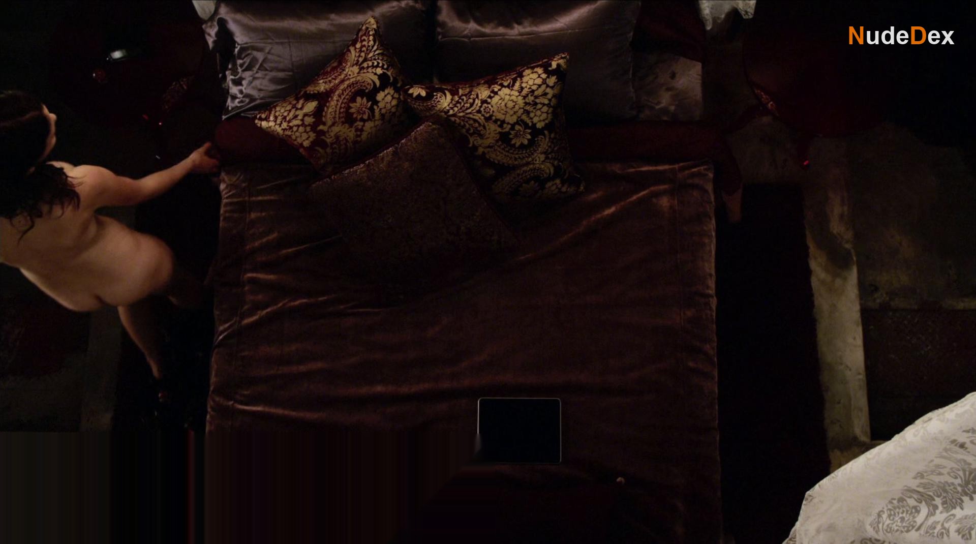 Katia Winter in Arena, photo 13