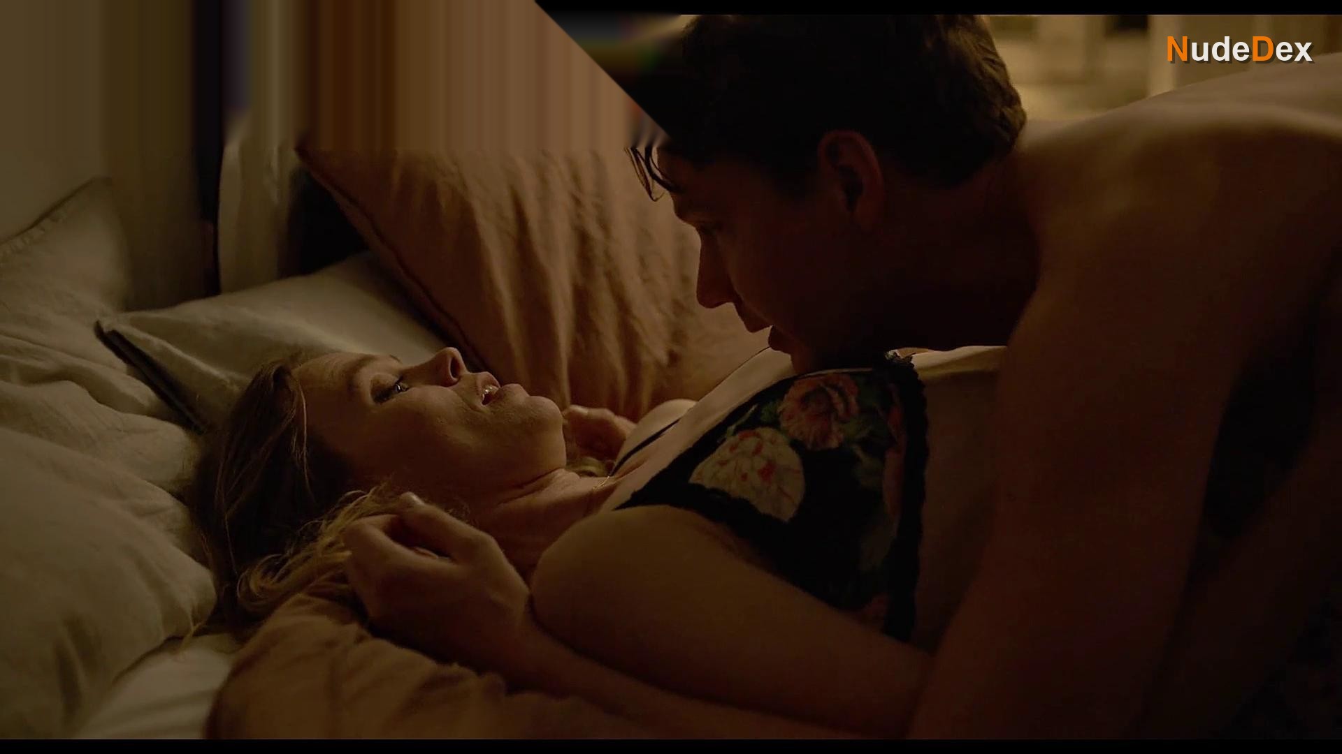 Katia Winter in Aret Jag Slutade Prestera Och Borjade Onanera, photo 8