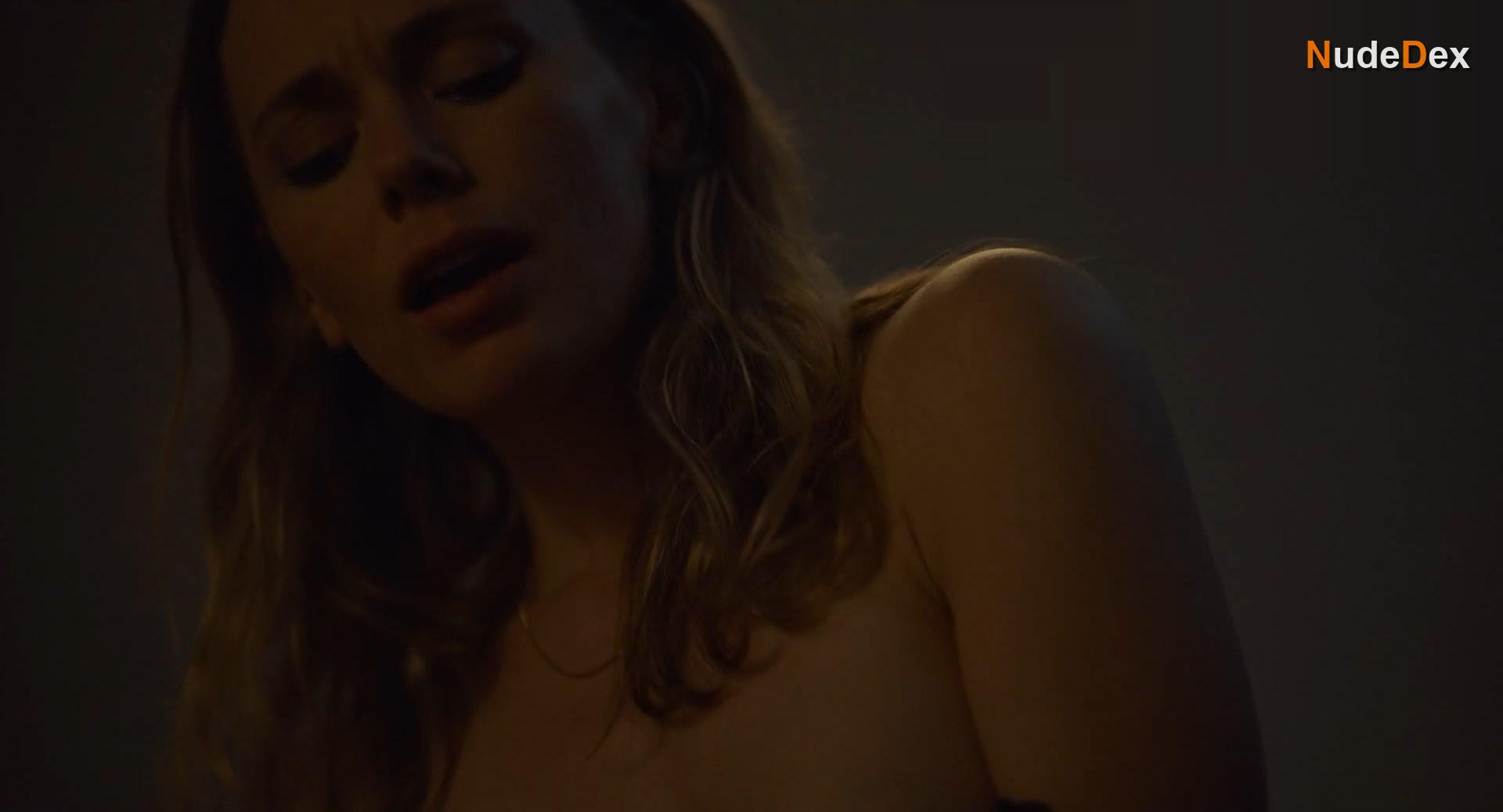 Katia Winter in Aret Jag Slutade Prestera Och Borjade Onanera, photo 28