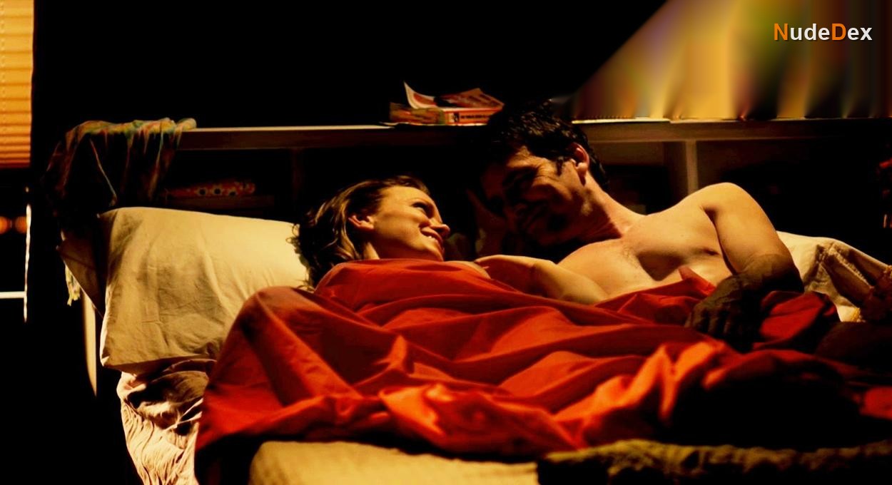 Katia Winter in Love Sick Love, photo 1