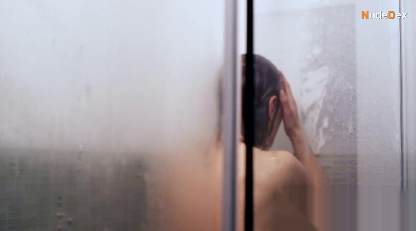 Katia Winter in Negative, photo 1