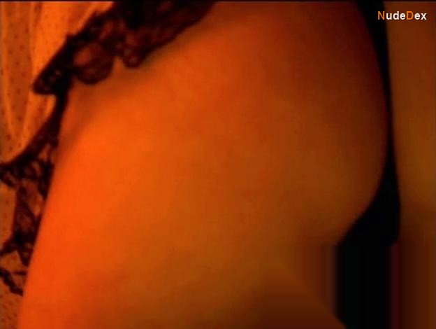 Katia Winter in Night Junkies, photo 13