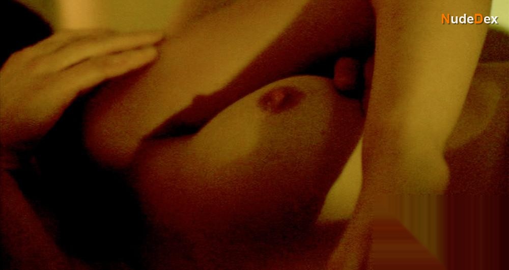 Katia Winter in Unmade Beds, photo 6