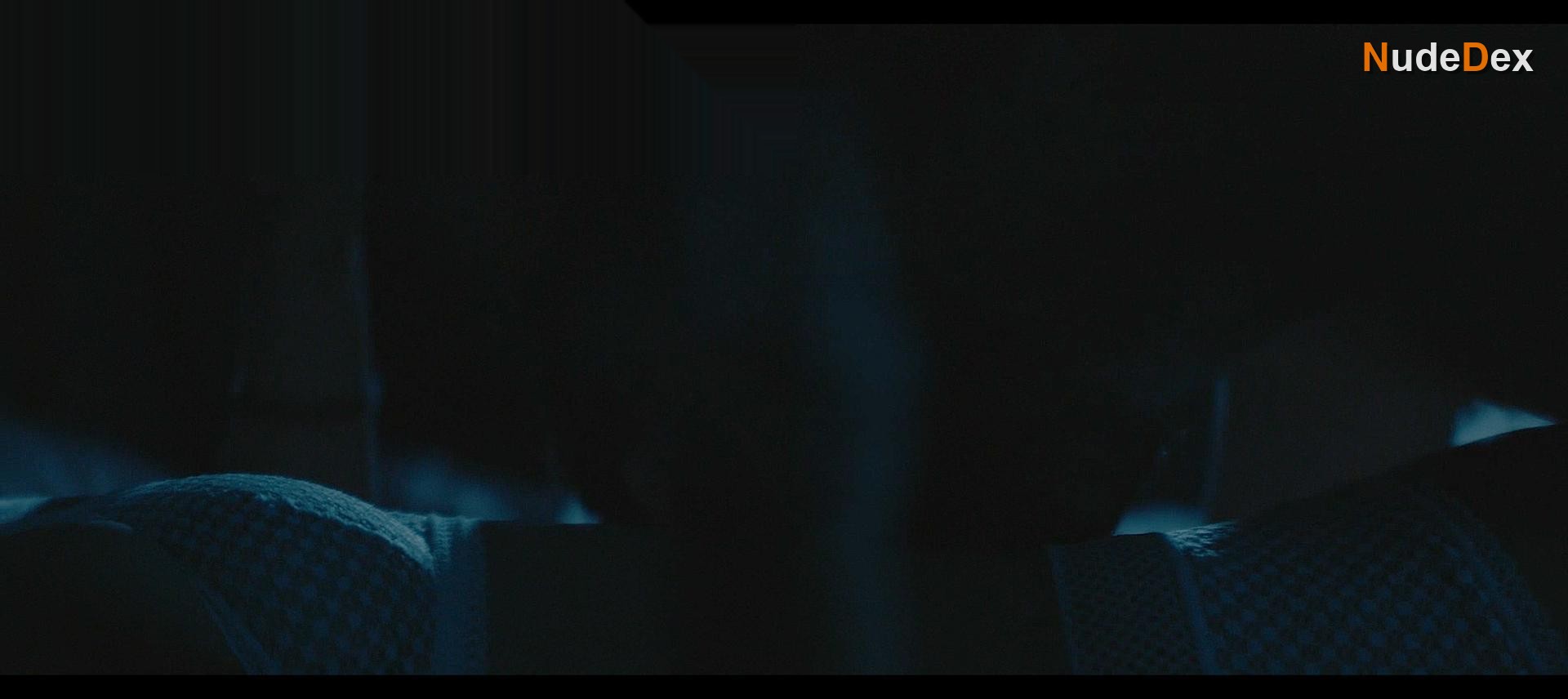 Katie Holmes in Alone Together, photo 3