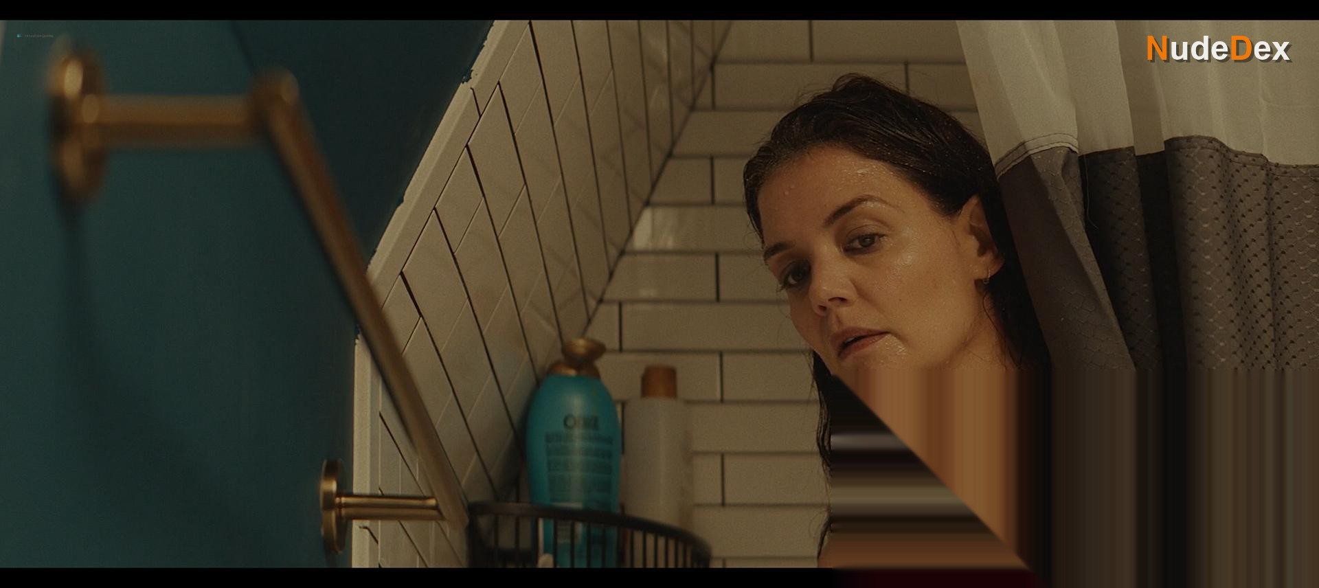 Katie Holmes in Alone Together, photo 6