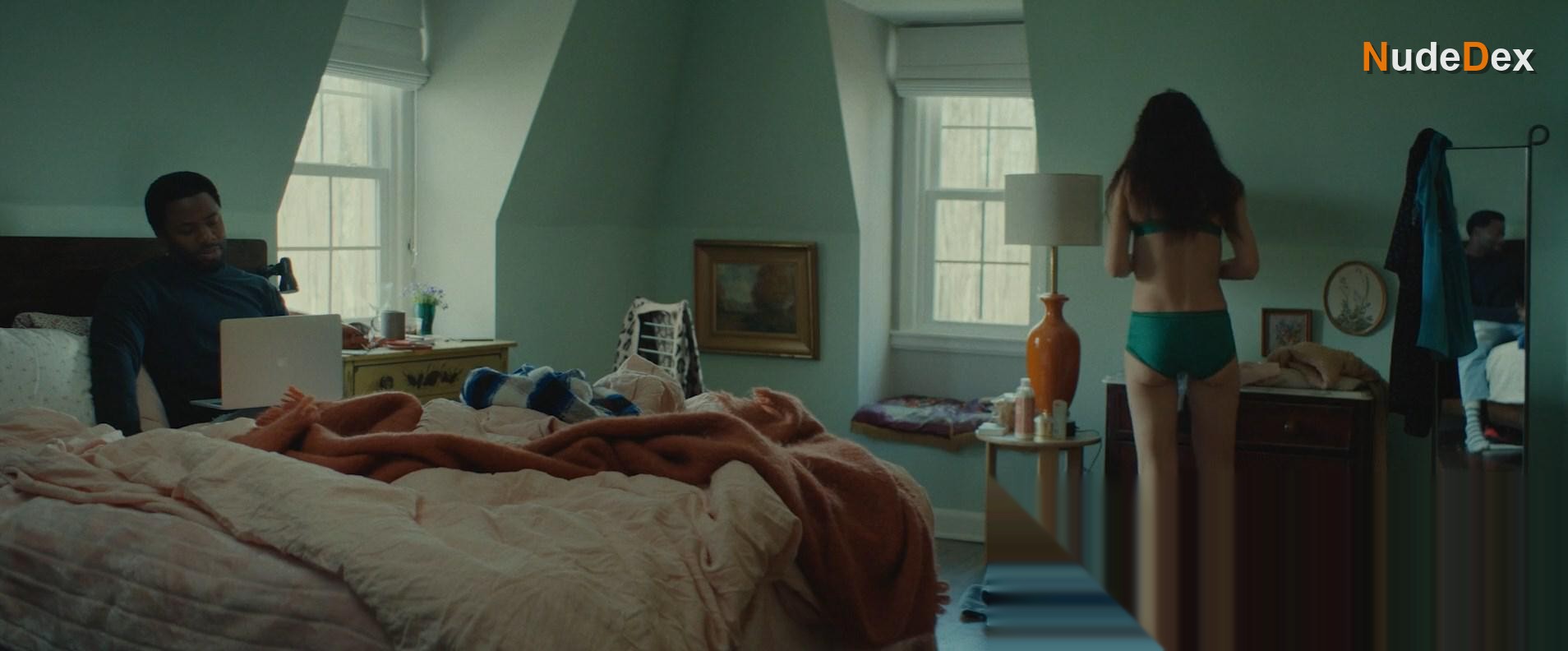 Katie Holmes in Alone Together, photo 11