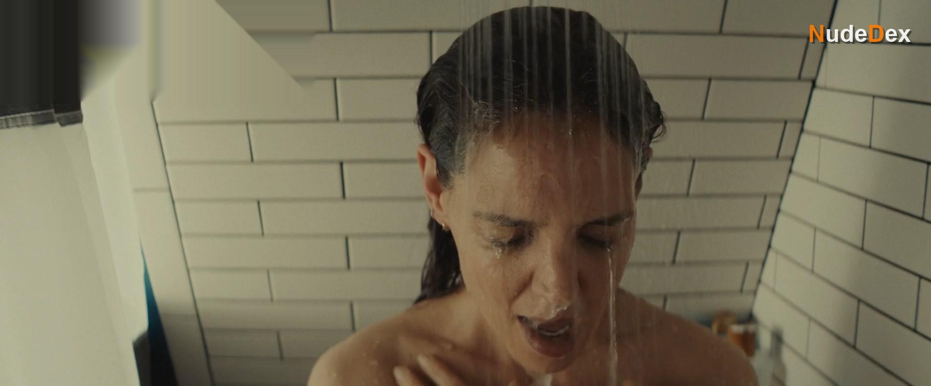 Katie Holmes in Alone Together, photo 14