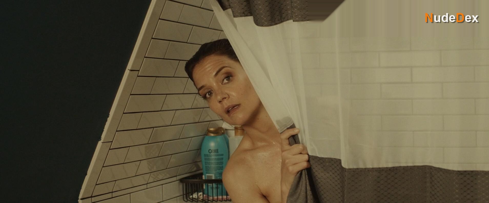 Katie Holmes in Alone Together, photo 16