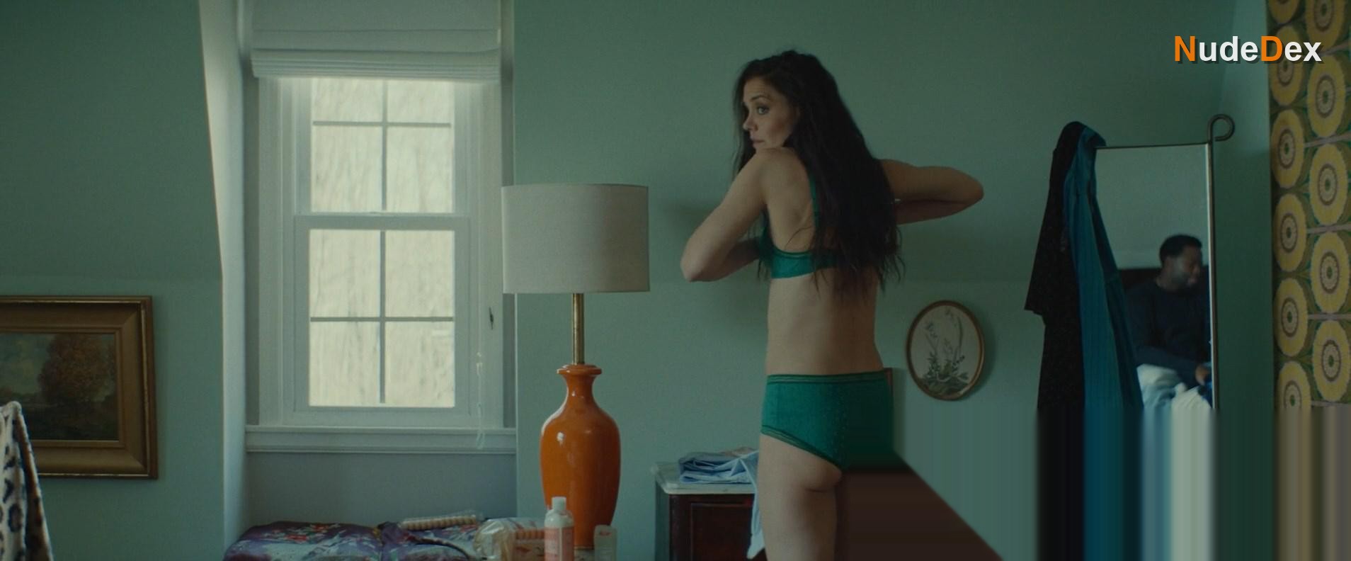 Katie Holmes in Alone Together, photo 17