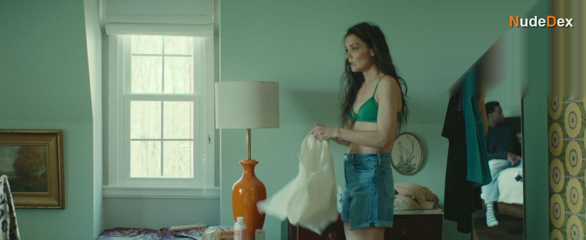 Katie Holmes in Alone Together, photo 20