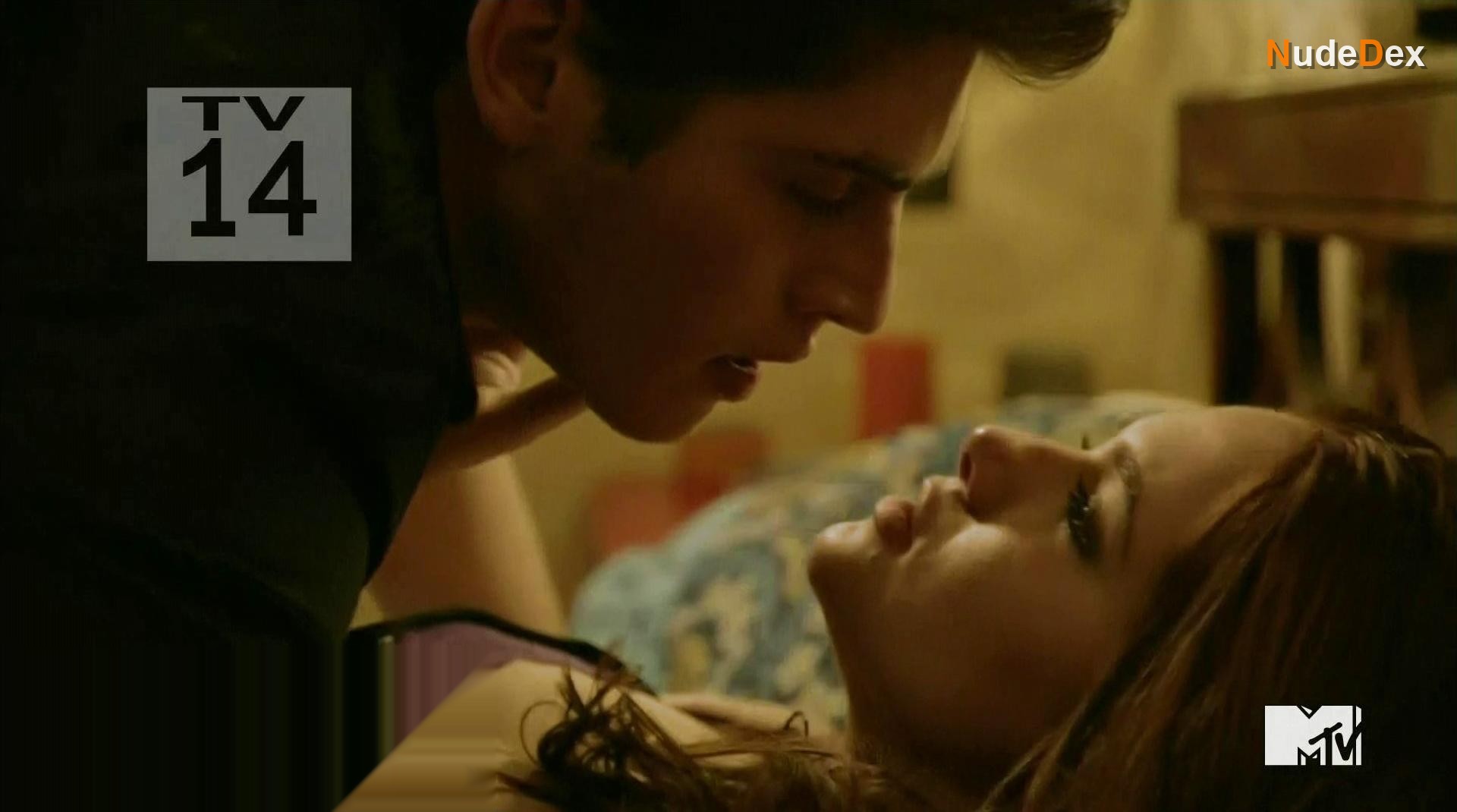 Bailey Buntain in Faking It
