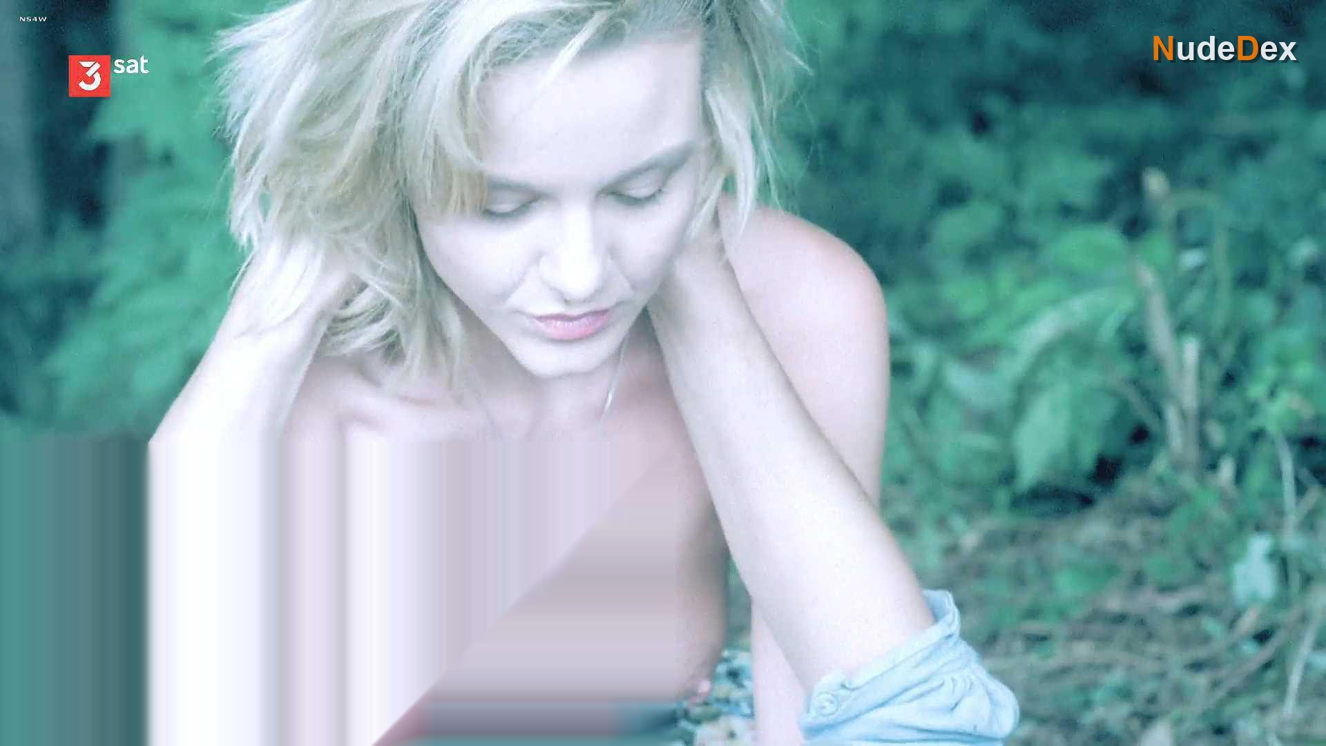 Katja Peter in Brandnacht, photo 2