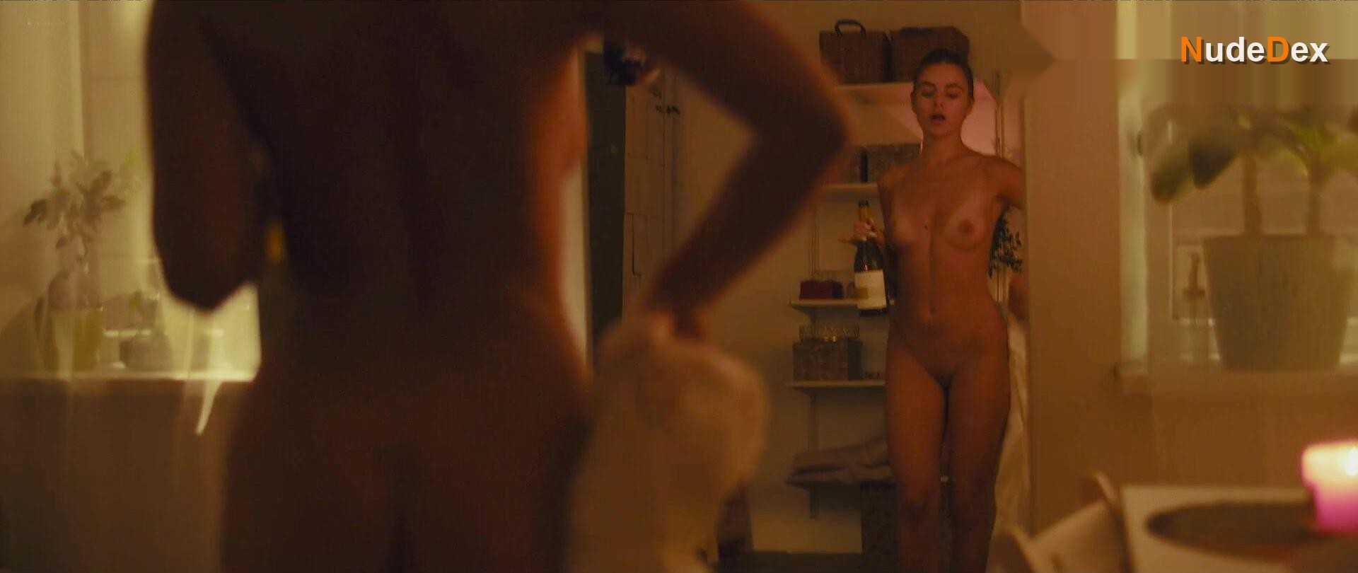 Katrina Kreile in Vulgar, photo 23