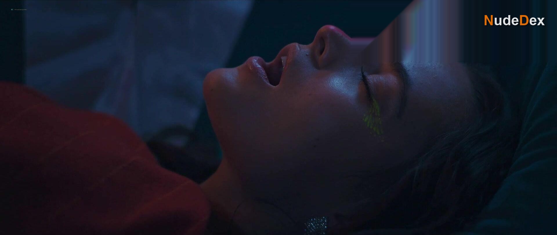 Katrina Kreile in Vulgar, photo 27