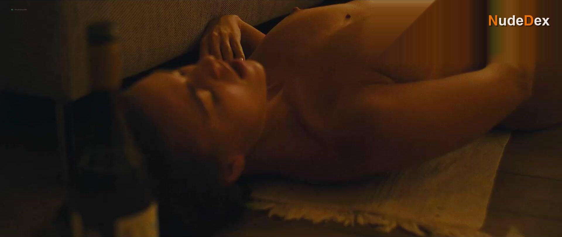 Katrina Kreile in Vulgar, photo 34