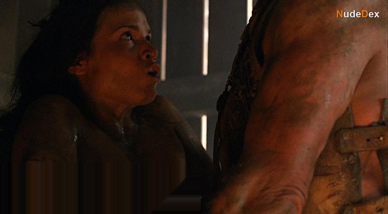 Katrina Law in Spartacus, photo 12