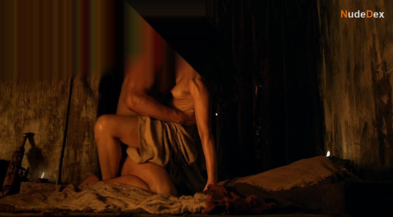 Katrina Law in Spartacus, photo 15