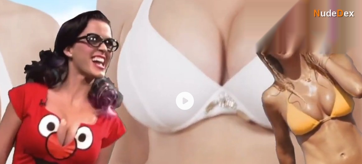 Katy Perry in All About Boobs, photo 2