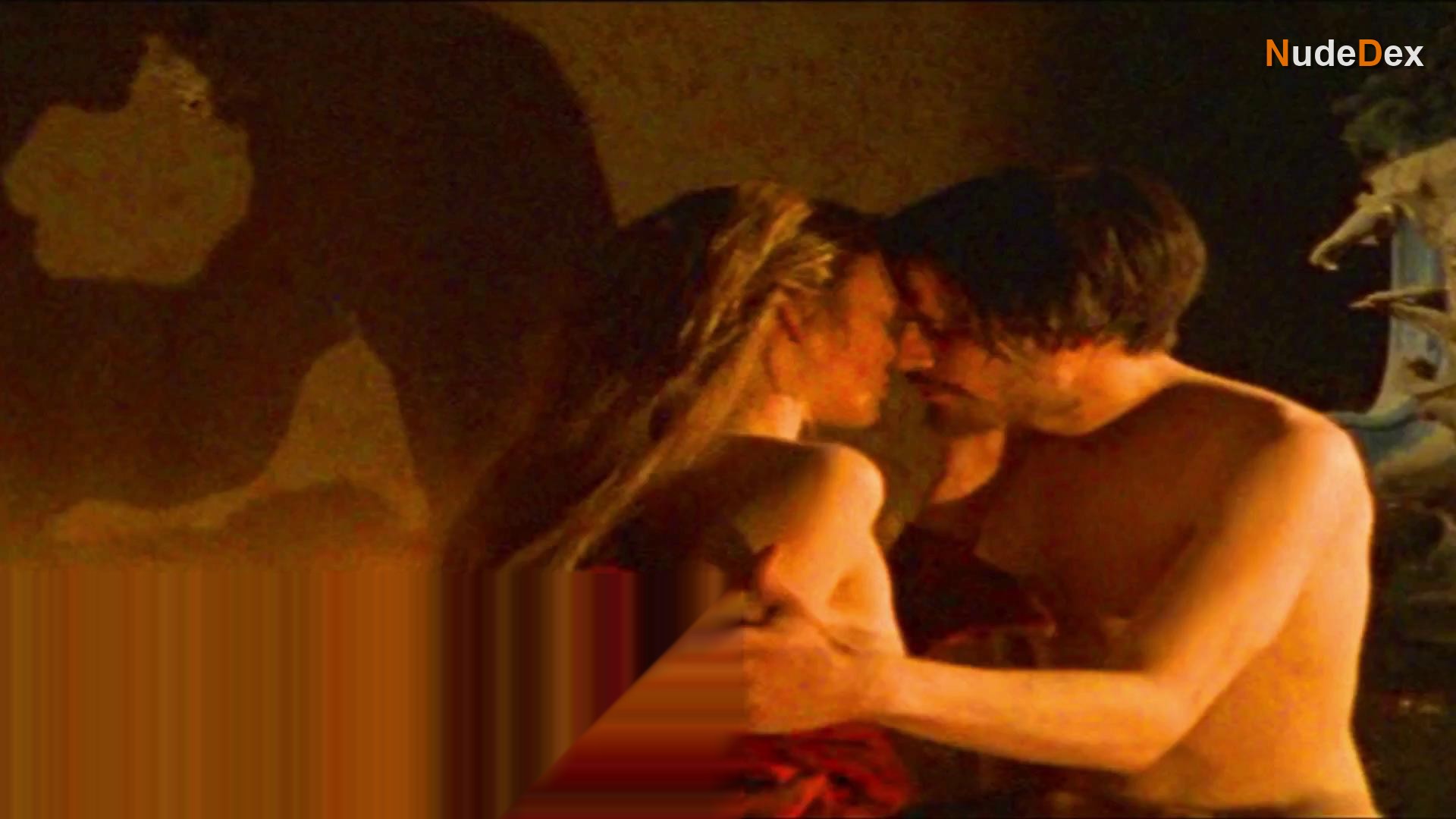 Keira Knightley in The Hole, photo 3