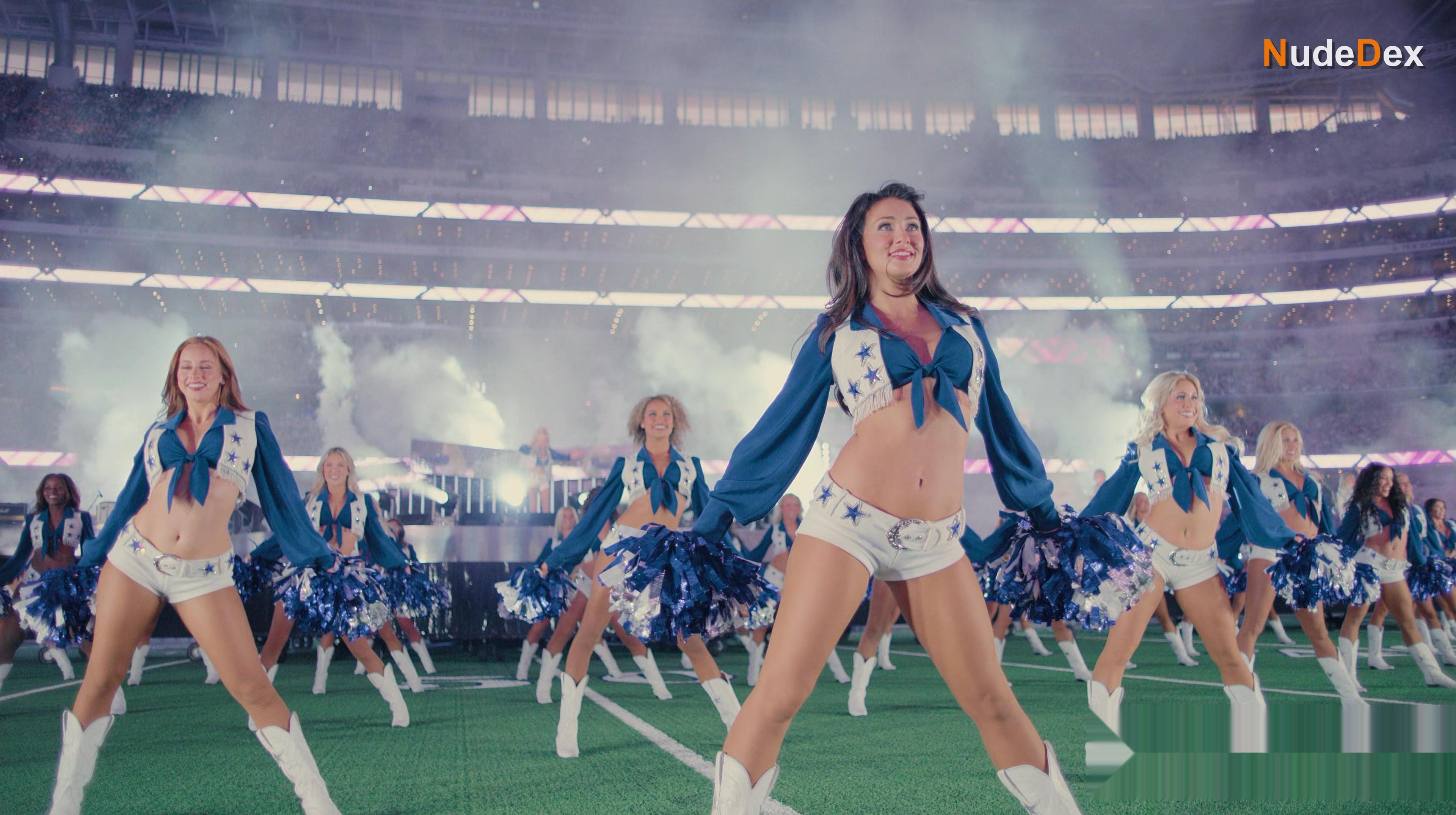 Kelcey Wetterberg in America S Sweethearts Dallas Cowboys Cheerleaders, photo 4